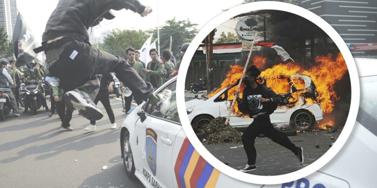 Endonezya’da öfke büyüyor: Öğrenciler ve Halk sokağa döküldü