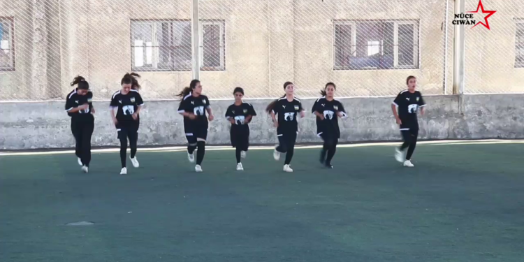 Genç Kadın Futbol Takımları Turnuva Öncesi Hazırlıklarını Sürdürüyor