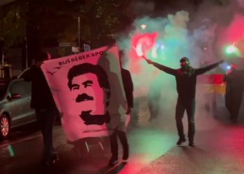 Gençler Avrupa’da Komployu Protesto Etti: “Önder APO’nun Özgürlüğü, Gençliğin Özgürlüğüdür”