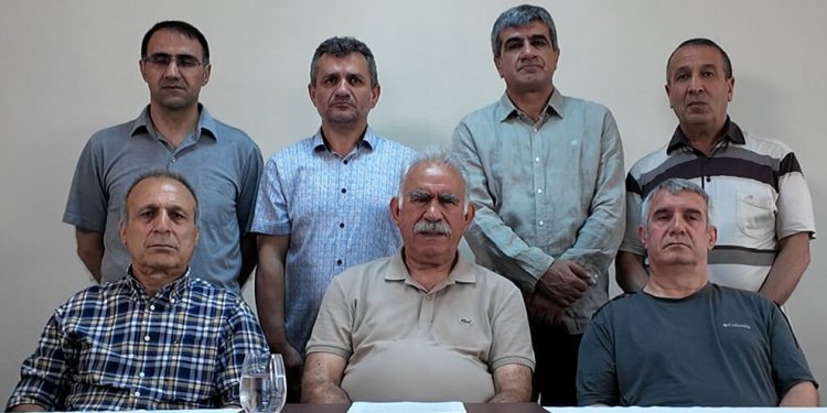 Avukatlar İmralı’ya gitti