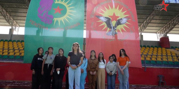 Genç Kadınlar Birliği, “Kadınların Dayanışmasıyla Özgür, Demokratik, Merkeziyetsiz Bir Suriye İnşa Edeceğiz” bildirisini destekledi.