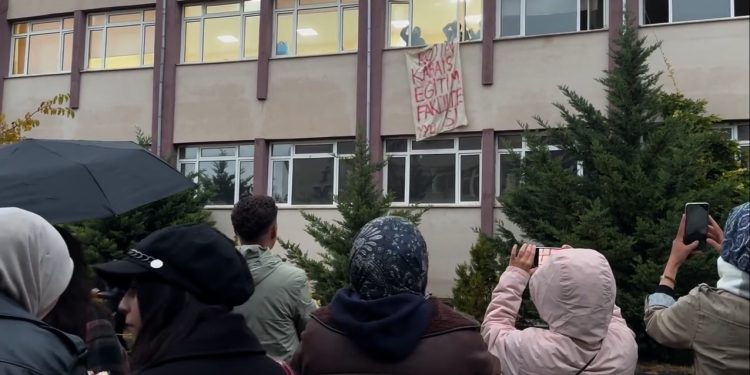 Gençlerin Adalet Nöbeti 9. Gününde