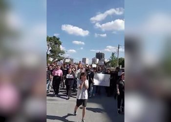 HTŞ Lazkiye’de bir Alevi çocuk kaçırdı, halk sokaklara indi!