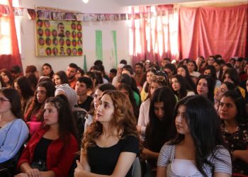 Devrimci Gençlik, Rojava Üniversitesi öğrencileriyle buluştu
