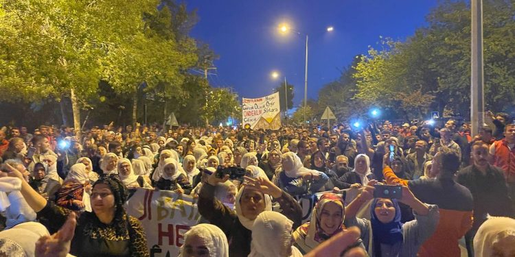 Önder APO’ya Özgürlük Yürüyüşü Büyük Bir Coşkuyla Devam ediyor