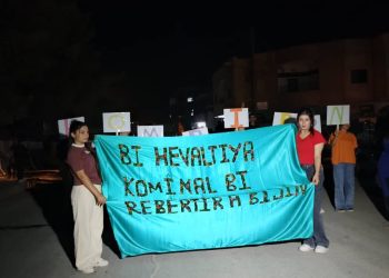 Dirbesiyê’de Genç Kadınlardan 9 Ekim Komplosuna Karşı “Kom Bibe!”
