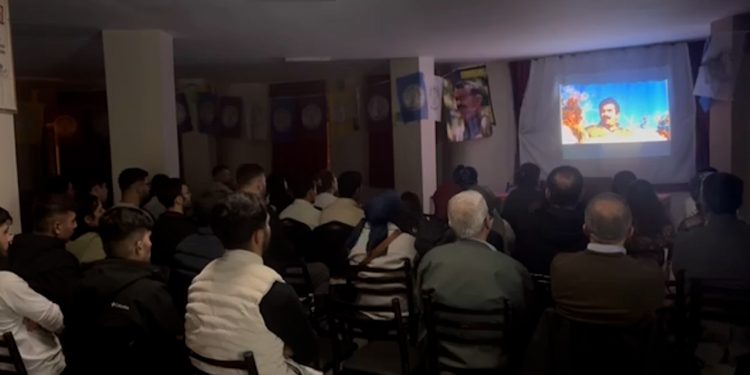 İstanbul’da Gençler ‘Önderliğin Fiziki Özgürlüğü İçin Örgütleniyoruz’ Şiarıyla Etkinlik Düzenledi