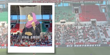 Amedspor maçında Jîna Emînî’nin posteri açıldı