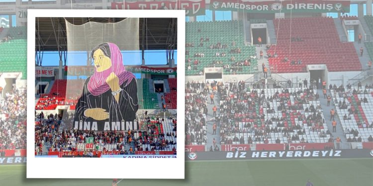 Amedspor maçında Jîna Emînî’nin posteri açıldı