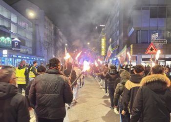 NRW Gençliğinden Meşaleli Yürüyüş