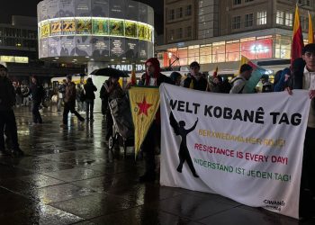 Berlin’de 1 Kasım Dünya Kobanê günü için yürüyüş gerçekleştirildi