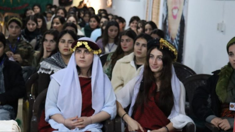 Maxmur Şehit Rûstem Cûdî Kampında Gençlik Kongresi Başladı