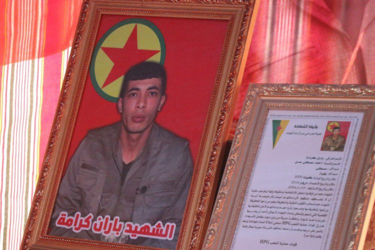 Rakka’da Gençler Şehit Baran Şeremî’nin Taziyesine Katıldı