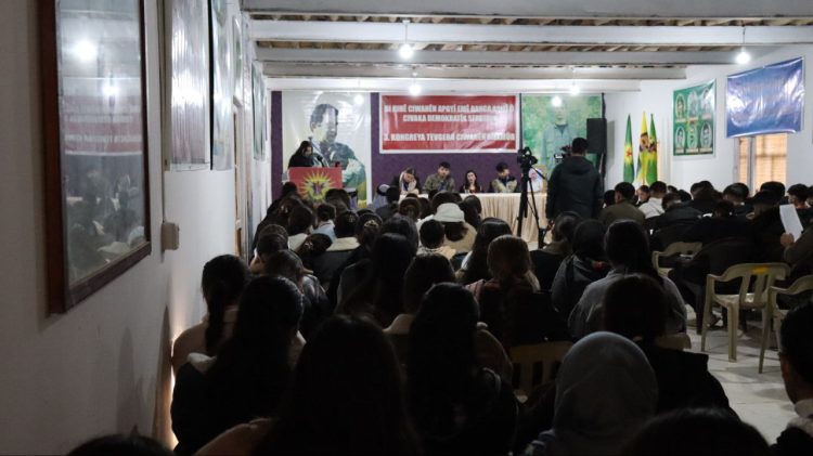 Maxmur Şehit Rûstem Cûdî Kampında Gençlik Kongresi Başladı