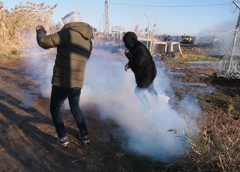 Nisêbîn’de Yürüyüşe Saldırı Gençler Direnişe Geçti