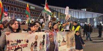 Münster’de Binlerce Kürdistanlı Alanlarda