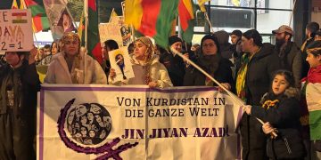 Münster’de Kürdistanlılar Gençlerin Öncülüğünde Alanlardaydı