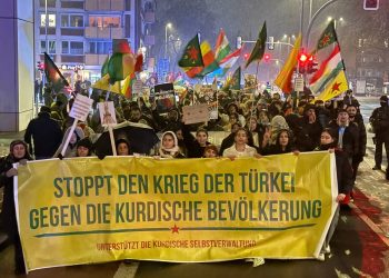 Münster’de Binlerce Kürdistanlı Rojava İçin Alanlara Çıktı