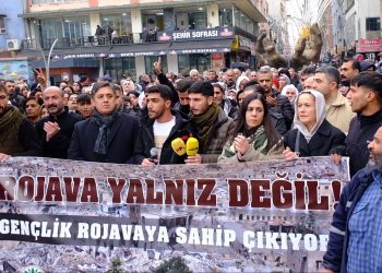 Êlih’te Dem Genç Öncülüğünde Saldırılara Karşı Yürüyüş