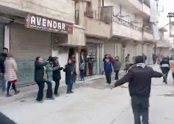 Şêxmeqsûd Halkı Direniyor