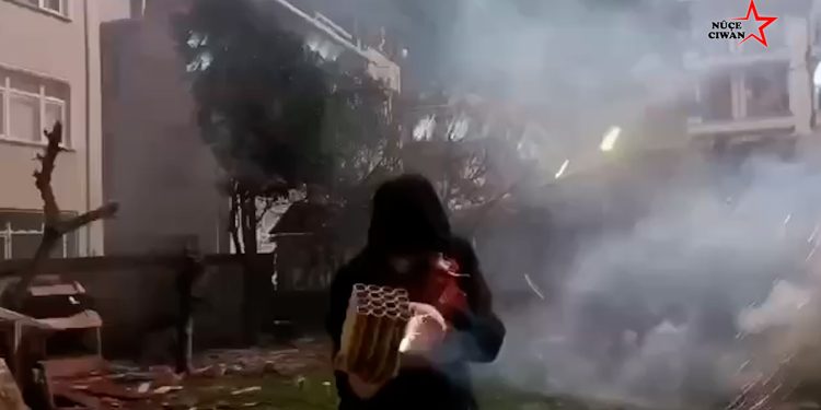 İstanbul’da Yurtsever Gençler Rojava’ya Dönük Saldırıları Protesto Etti