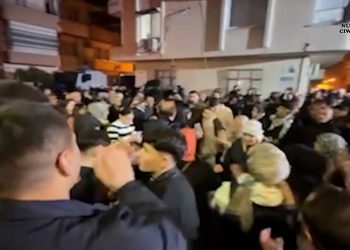 Mersin’de Halk Rojava İçin Alanlarda