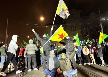 İsviçre TCŞ sabaha kadar alanları bırakmadı