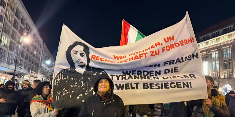 Berlin’de İşgal Saldırılarına Karşı TCŞ Öncülüğünde Yürüyüş Gerçekleştirildi