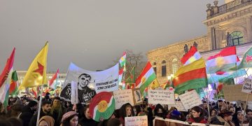 Hannover’de Rojava için eylemler sürüyor