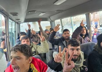 Süleymaniye Halkı Rojava’ya Doğru Yola Çıktı