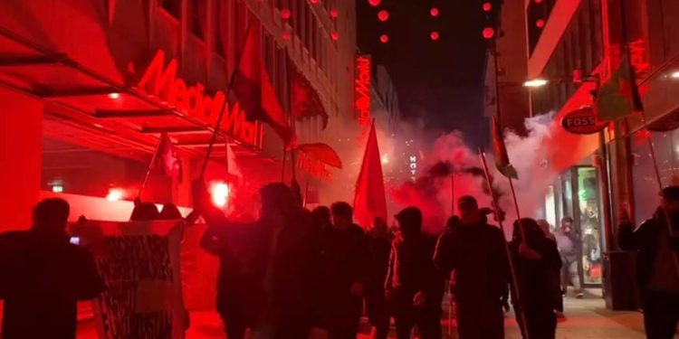 Köln’de Rojava’ya Dönük Saldırılar Protesto Edildi