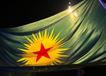 MARSİLYA YÜRÜYÜŞÜNÜ POLİS ENGELLEDİ: SOKAKLAR SAVAŞ ALANINA DÖNDÜ