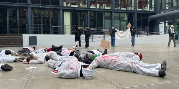 Kürt ve Enternasyonalist Gençler RTL Binasını Bastı