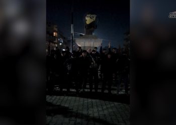 Qamişlo Gençleri Kentini Savunuyor