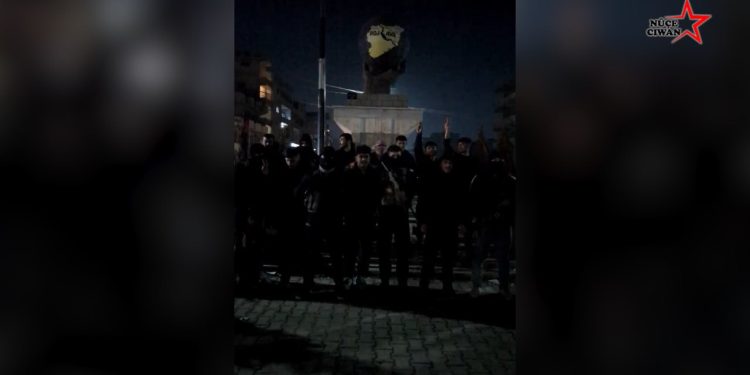 Qamişlo Gençleri Kentini Savunuyor