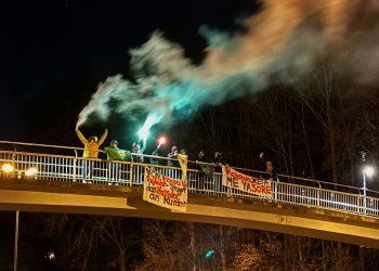 Reutlingen ve Tübingen gençliğinden saldırılara karşı yürüyüş