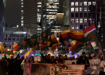 Fankfurt’ta Rojava ya Yönelik Saldırılar Protesto Edildi
