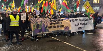 Berlin’de Kürt Gençleri Rojava’ya Yönelik DAİŞ–HTŞ Saldırılarına Karşı Alanlardaydı