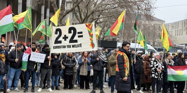 Hannover’de Rojava İçin Eylemler Sürüyor