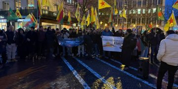 Darmstadt’ta TCS üyesi gençlerden işgale karşı direniş yürüyüşü