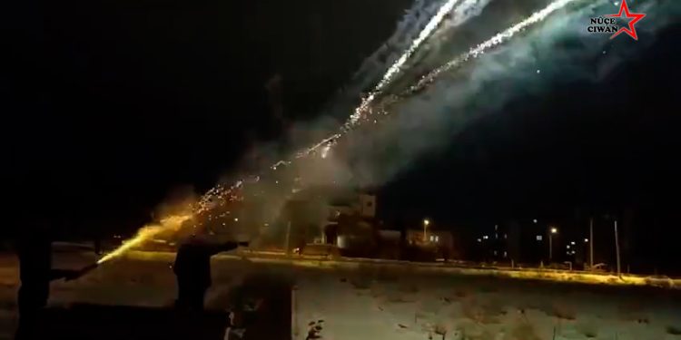 Semsûr’da Yurtsever Gençlerden Rojava İçin Eylem