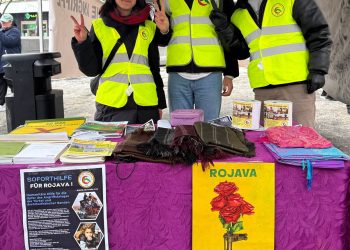 Berlin’de Rojava’ya Yönelik İşgal Saldırılarına Karşı Stand Çalışması Yapıldı