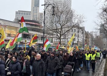 Berlin’de “Önder APO’ya Özgürlük, Rojava’ya Statü” Şiarıyla Yürüyüş Düzenlendi