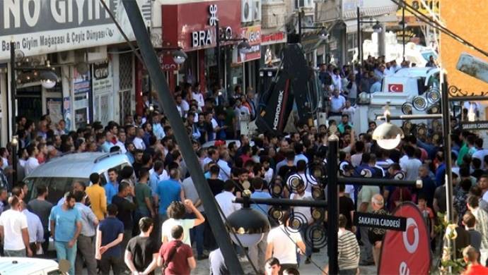 Nusaybin halkı ile işgalci polis ve asker arasında arbede!