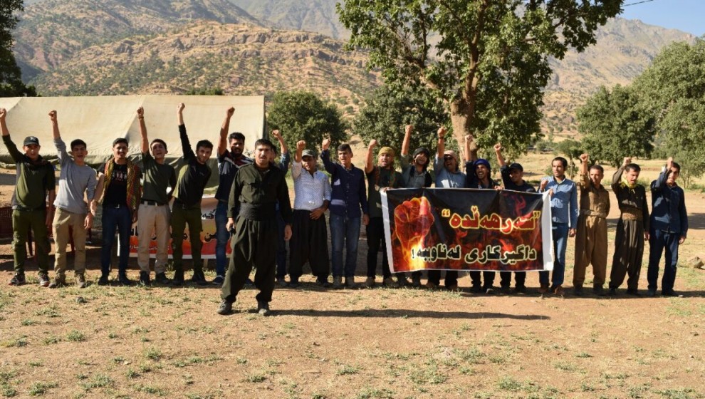 Kerküklü Gençler Kandil’deki canlı kalkan eylemine katıldı