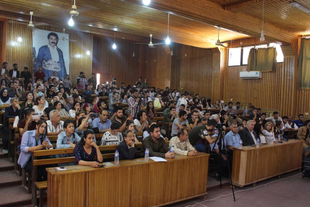 Rojava Üniversitesi’nde Devrim kutlaması