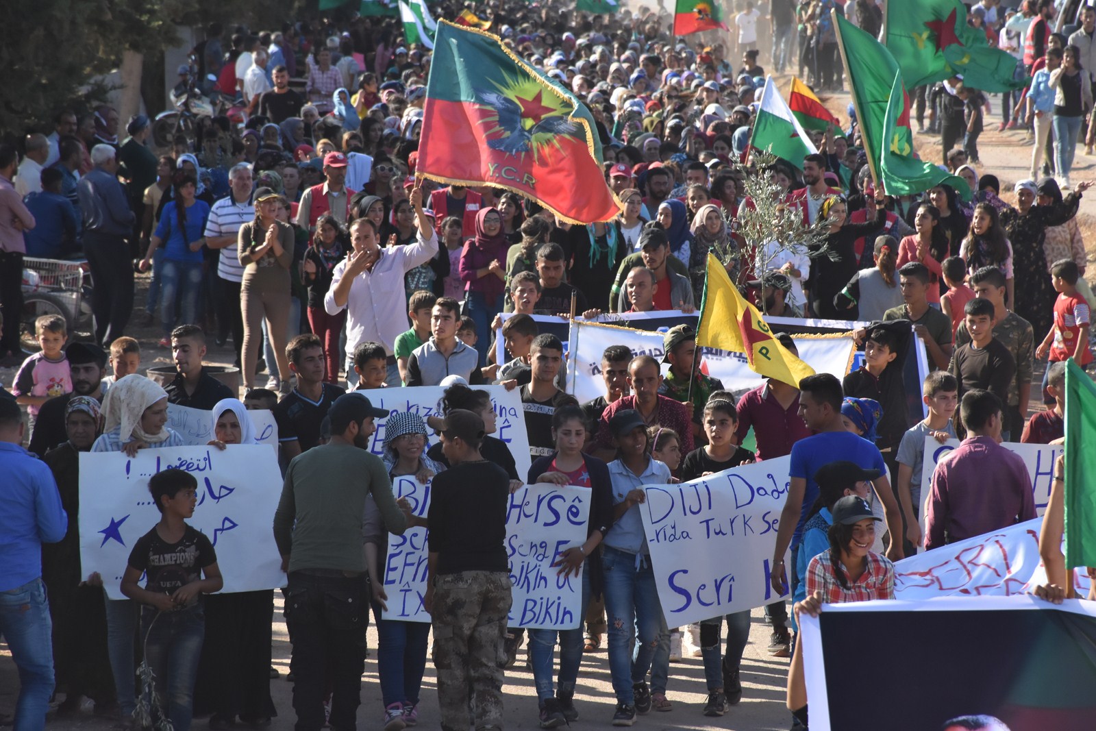 Efrîn gençliği örgütlenme hamlesinde