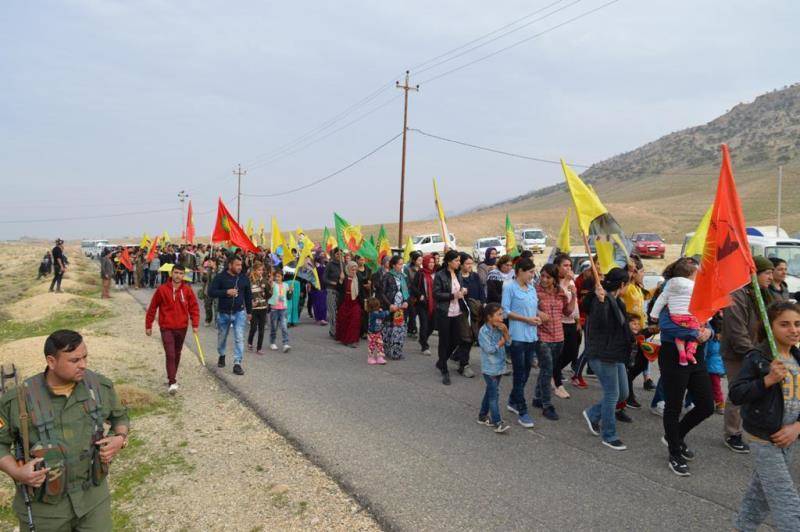 Şengal’de, Ezidxan Gençliği öncülüğünde tecrit ve Amerika’nın kararına karşı yürüdü