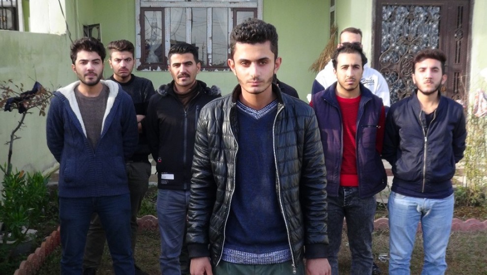 Kerkük gençleri YNK saldırılarını protesto etti