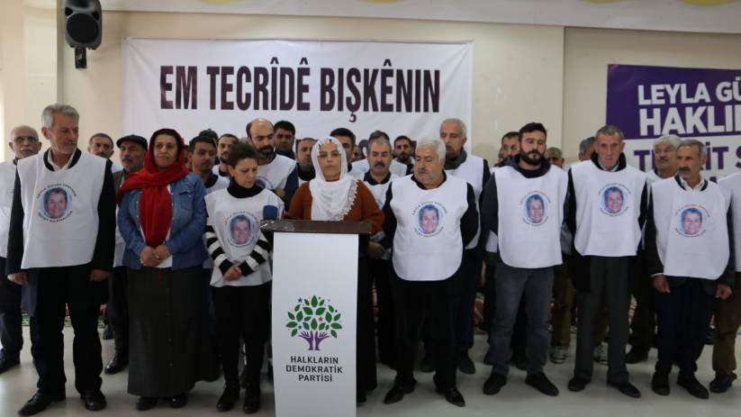 Amed’te açlık grevleri saldırılara rağmen tekrardan başladı